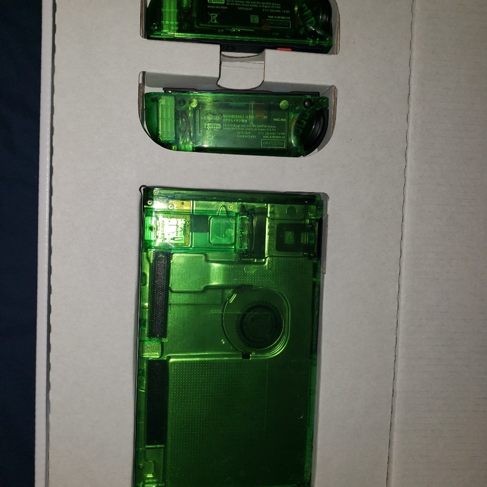 Nintendo switch - Picture 3 of 4